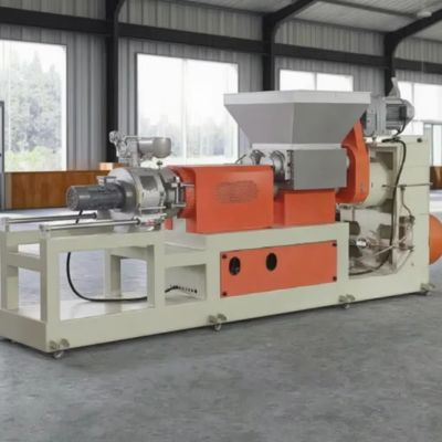 Double Roller Extrusion Granulator Machine 200-300 Kg/H High Precision 120mm Screw